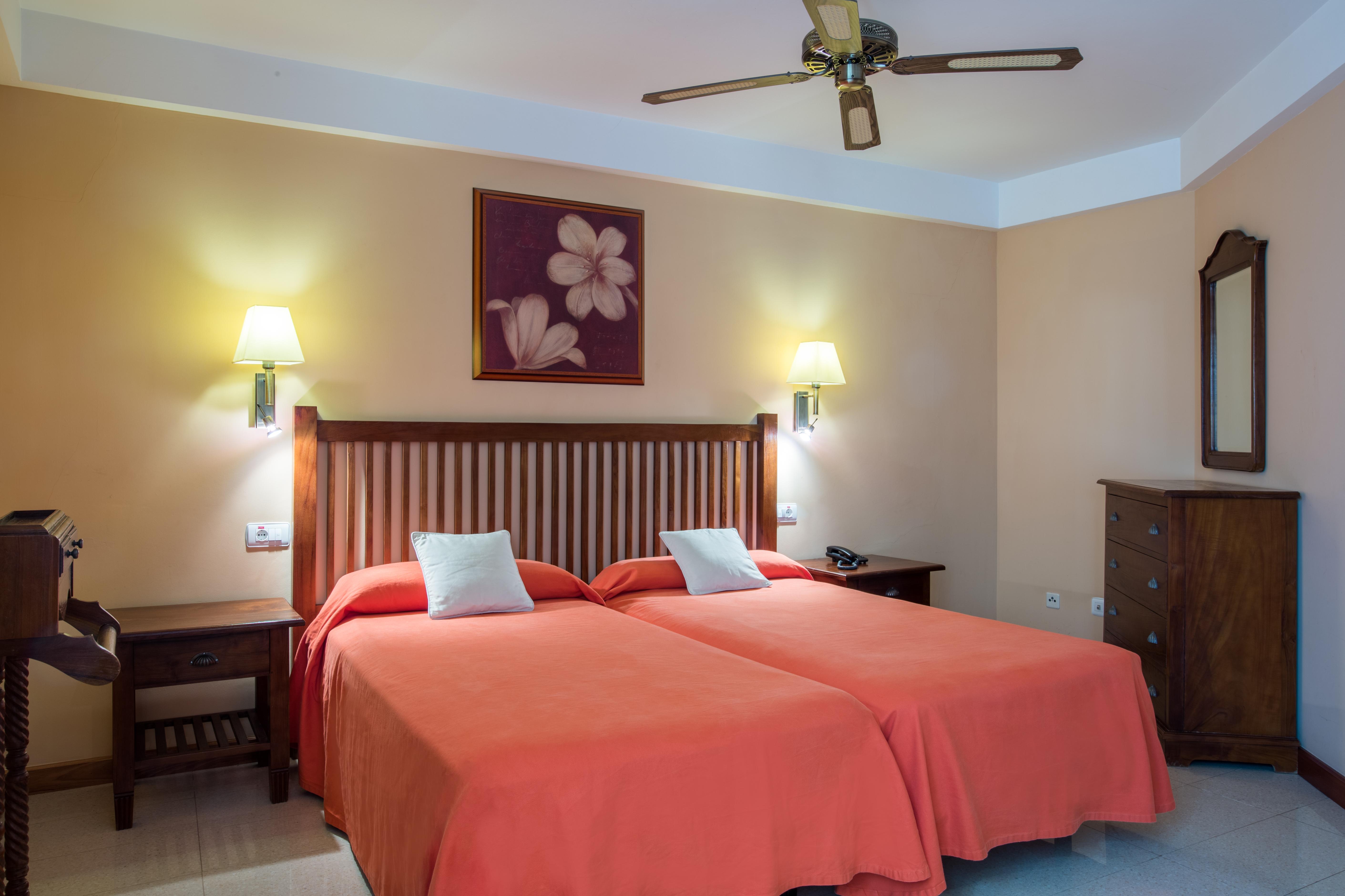 Aparthotel El Galeon Санта Круз де Ла Палма Екстериор снимка